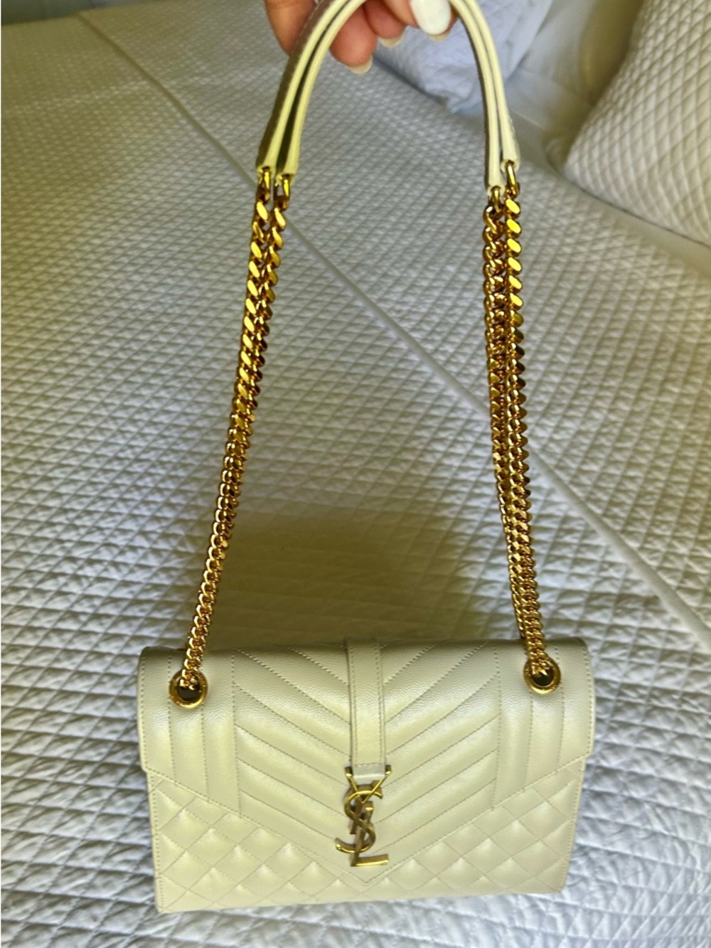 YSL Saint Laurent  Monogram Medium Envelope Shoulder Bag  Grain Poudre Leather
